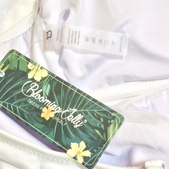 One Piece Asymmetric One Shoulder Swimsuit M *NWT* - Picture 10 of 10